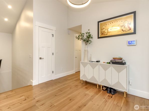 2000 NE 27th Street, Renton WA 98056