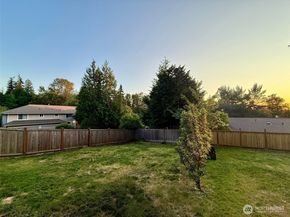 2000 NE 27th Street, Renton WA 98056