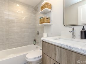 2000 NE 27th Street, Renton WA 98056