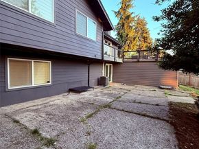 2000 NE 27th Street, Renton WA 98056