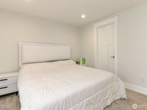 2000 NE 27th Street, Renton WA 98056