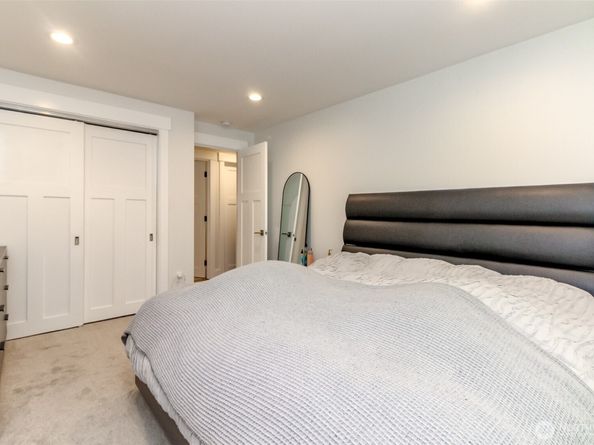 2000 NE 27th Street, Renton WA 98056