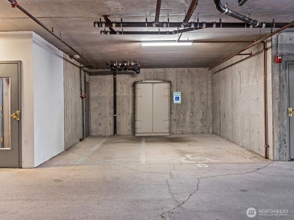 430 SW 156th Street 103, Burien WA 98166