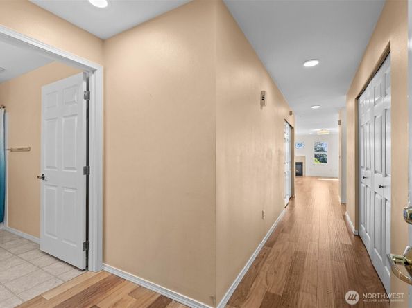 430 SW 156th Street 103, Burien WA 98166