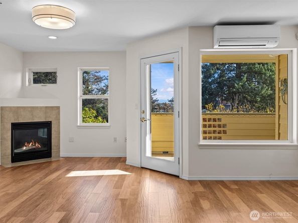 430 SW 156th Street 103, Burien WA 98166