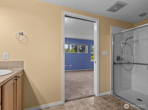 430 SW 156th Street 103, Burien WA 98166