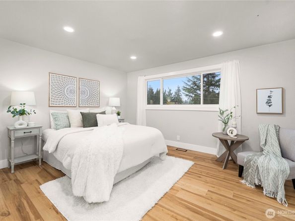 30150 10th Avenue SW, Federal Way WA 98023