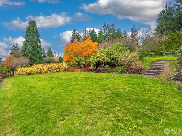 30150 10th Avenue SW, Federal Way WA 98023