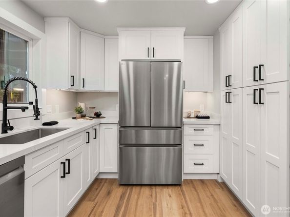 30150 10th Avenue SW, Federal Way WA 98023