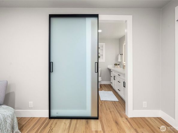 30150 10th Avenue SW, Federal Way WA 98023