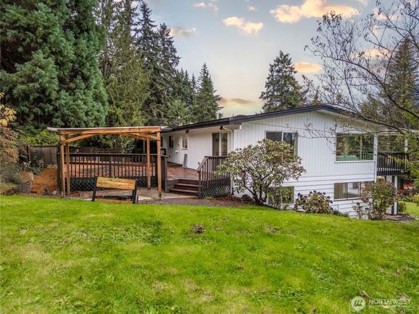 30150 10th Avenue SW, Federal Way WA 98023