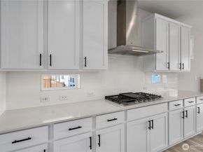 17530 NE Midnight Sun Loop, Poulsbo WA 98370