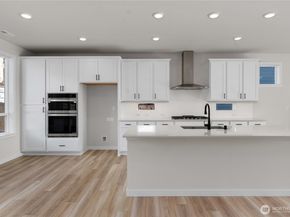 17530 NE Midnight Sun Loop, Poulsbo WA 98370