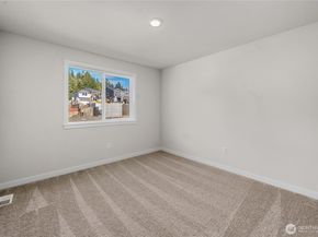 17530 NE Midnight Sun Loop, Poulsbo WA 98370