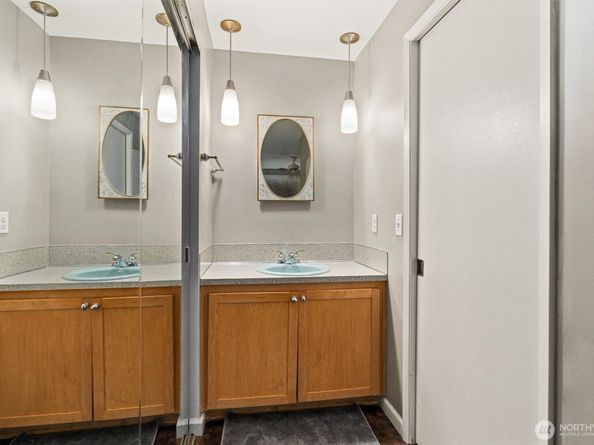 25918 14th Avenue S, Des Moines WA 98198