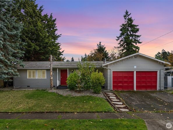 25918 14th Avenue S, Des Moines WA 98198