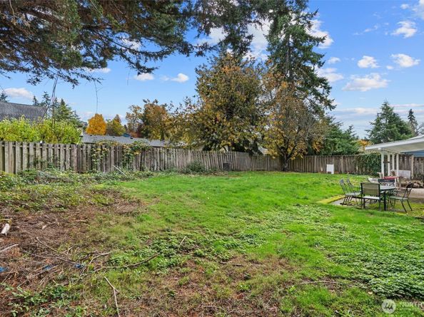 25918 14th Avenue S, Des Moines WA 98198