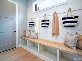 12818 NE 65th Lane, Kirkland WA 98033