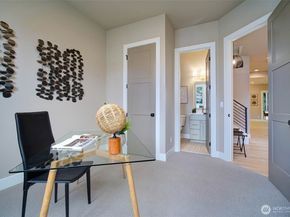 12818 NE 65th Lane, Kirkland WA 98033