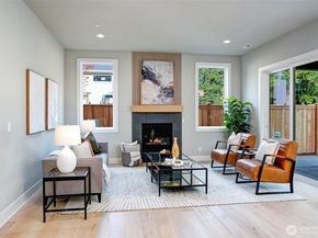 12818 NE 65th Lane, Kirkland WA 98033