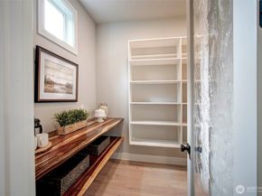 12818 NE 65th Lane, Kirkland WA 98033