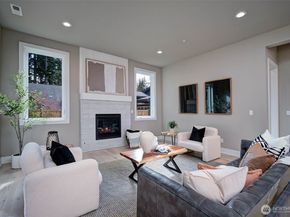 12818 NE 65th Lane, Kirkland WA 98033