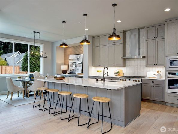 12818 NE 65th Lane, Kirkland WA 98033