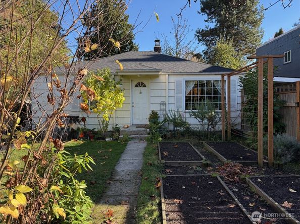 12018 Sand Point Way NE, Seattle WA 98125