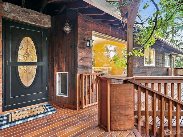 15226 26th Avenue SW, Burien WA 98166