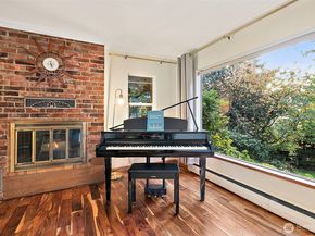 15226 26th Avenue SW, Burien WA 98166