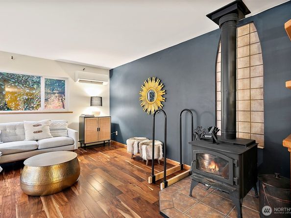 15226 26th Avenue SW, Burien WA 98166