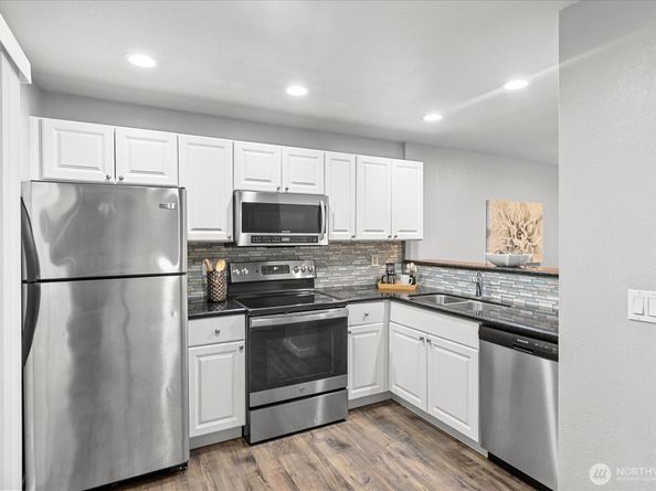 16101 Bothell Everett Highway J3, Mill Creek WA 98012