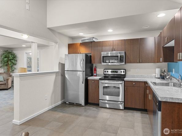 16101 Bothell Everett Highway J3, Mill Creek WA 98012