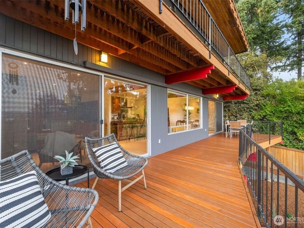 6620 57th Avenue NE, Seattle WA 98115