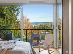 6620 57th Avenue NE, Seattle WA 98115