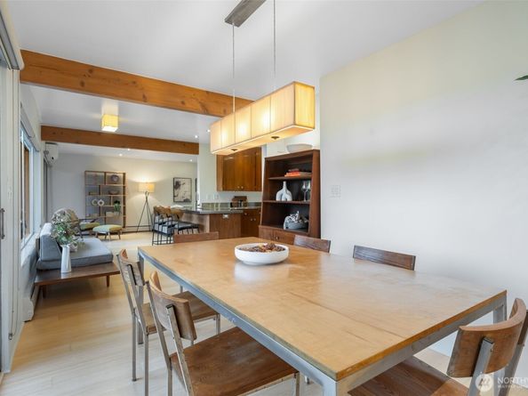 6620 57th Avenue NE, Seattle WA 98115