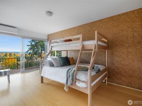 6620 57th Avenue NE, Seattle WA 98115