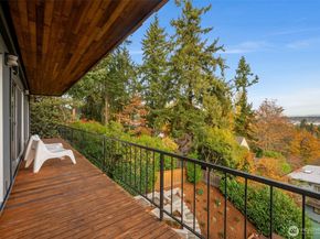 6620 57th Avenue NE, Seattle WA 98115