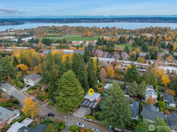 6620 57th Avenue NE, Seattle WA 98115