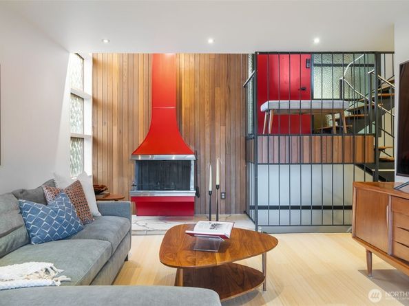 6620 57th Avenue NE, Seattle WA 98115