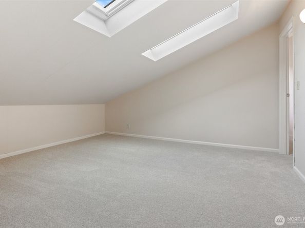 6 Lake Bellevue Drive 211, Bellevue WA 98005