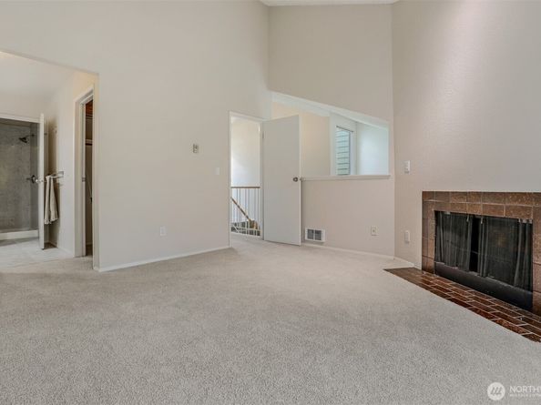 6 Lake Bellevue Drive 211, Bellevue WA 98005