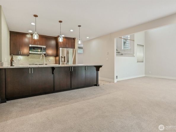 6 Lake Bellevue Drive 211, Bellevue WA 98005