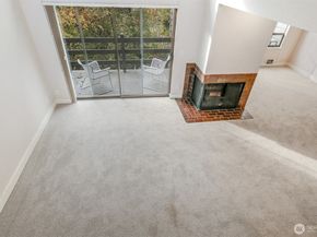 6 Lake Bellevue Drive 211, Bellevue WA 98005