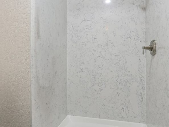 6 Lake Bellevue Drive 211, Bellevue WA 98005