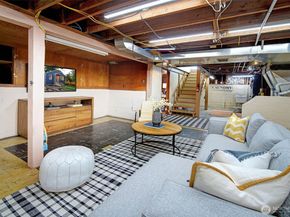 9016 Corliss Avenue N, Seattle WA 98103