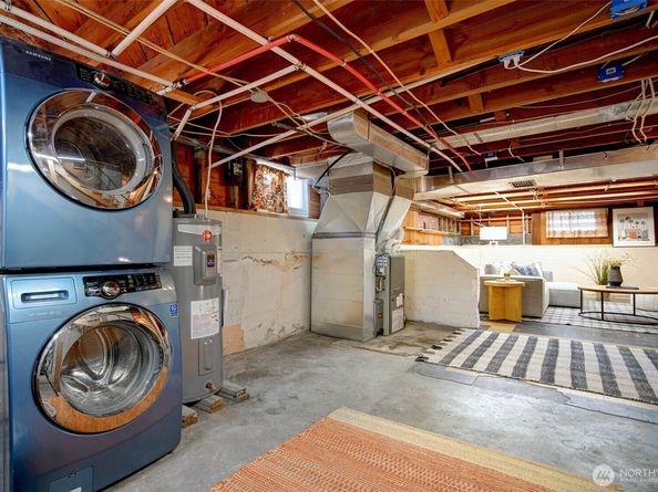 9016 Corliss Avenue N, Seattle WA 98103