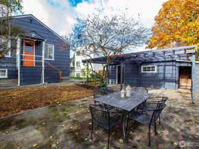 9016 Corliss Avenue N, Seattle WA 98103