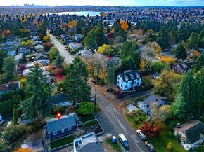 9016 Corliss Avenue N, Seattle WA 98103