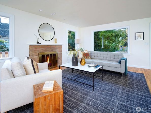 9016 Corliss Avenue N, Seattle WA 98103